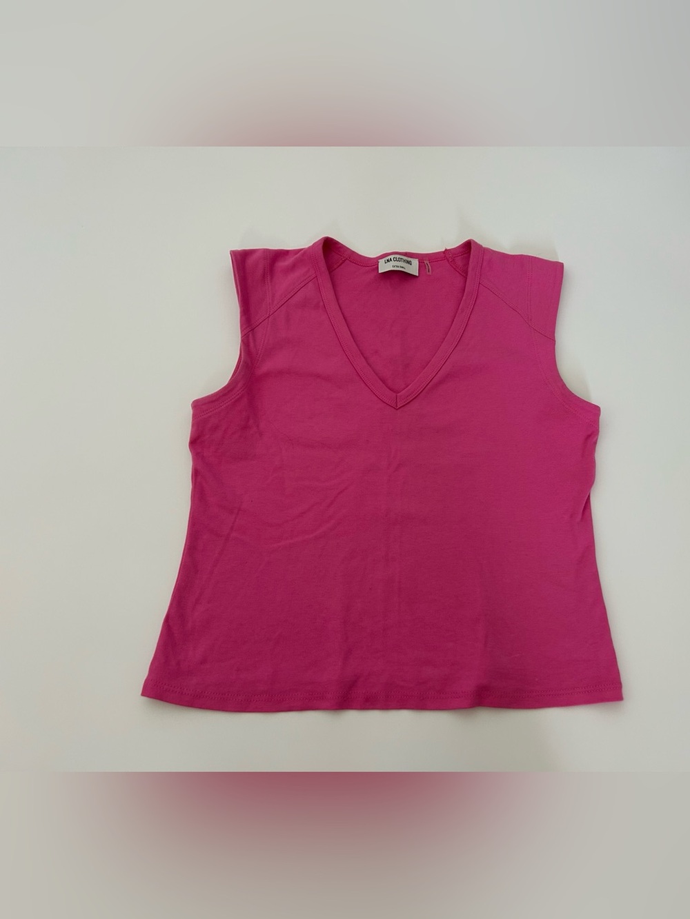 LNA Dessa Muscle Tee
V Neck
Cropped
Boxy
Relaxed
Cotton
Pink
Basic Tank
$78
XS